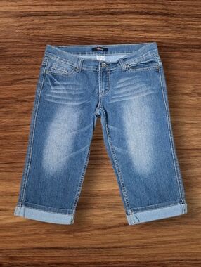 1955 Vintage Low Rise Blue Cropped Denim Capris